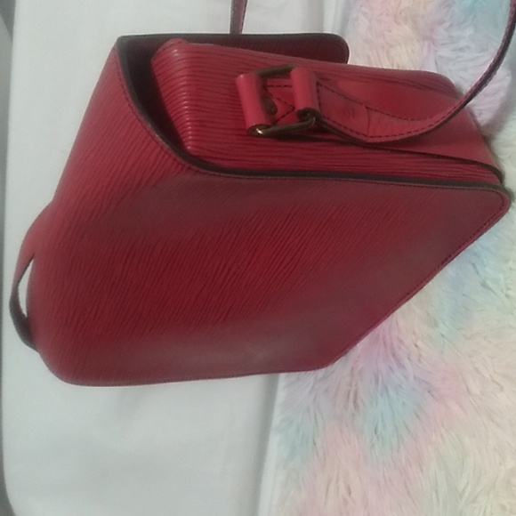 FIRM! Authentic Louis Vuitton Epi Cartuochiere MM Red Leather Bag MI0990 - Picture 7 of 17